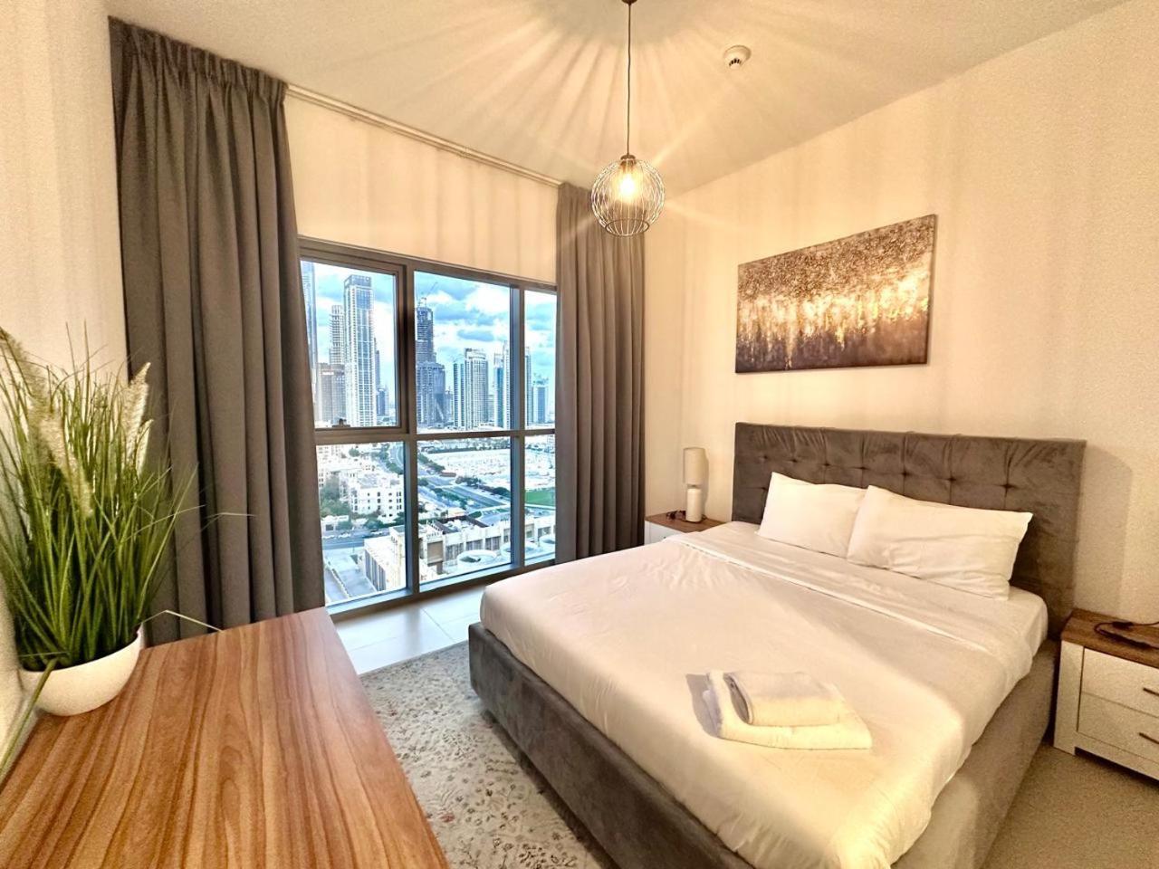 Dreams Wake Up To The Burj Khalifa Apartment Dubai