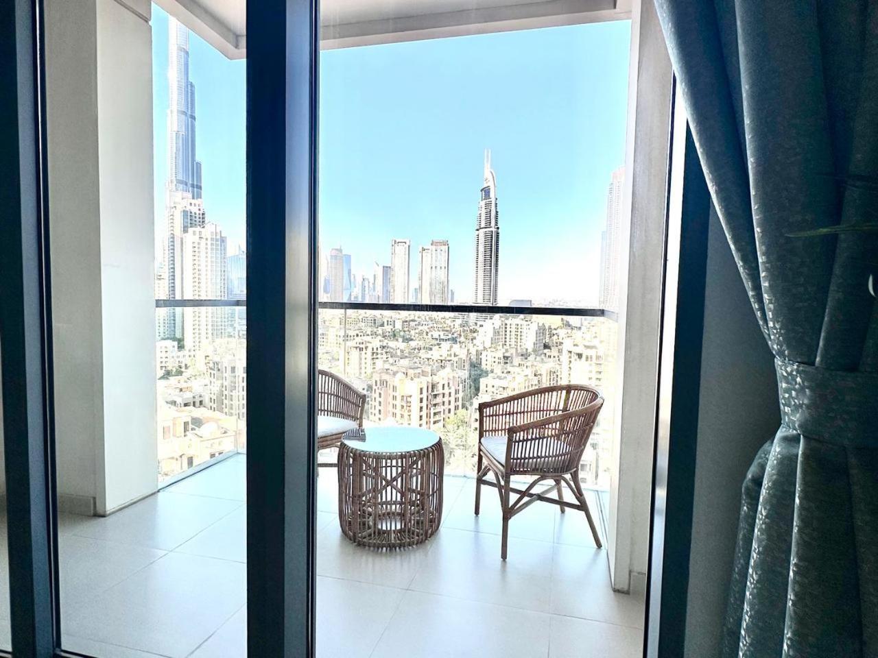 Dreams Wake Up To The Burj Khalifa Apartment Dubai