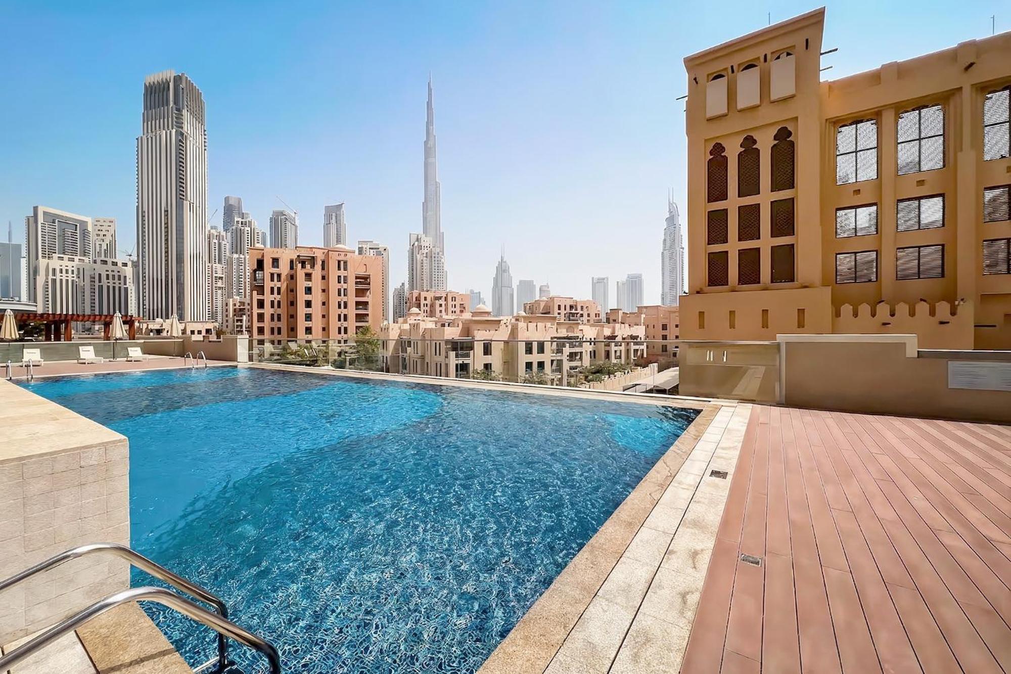 Dreams Wake Up To The Burj Khalifa Dubai