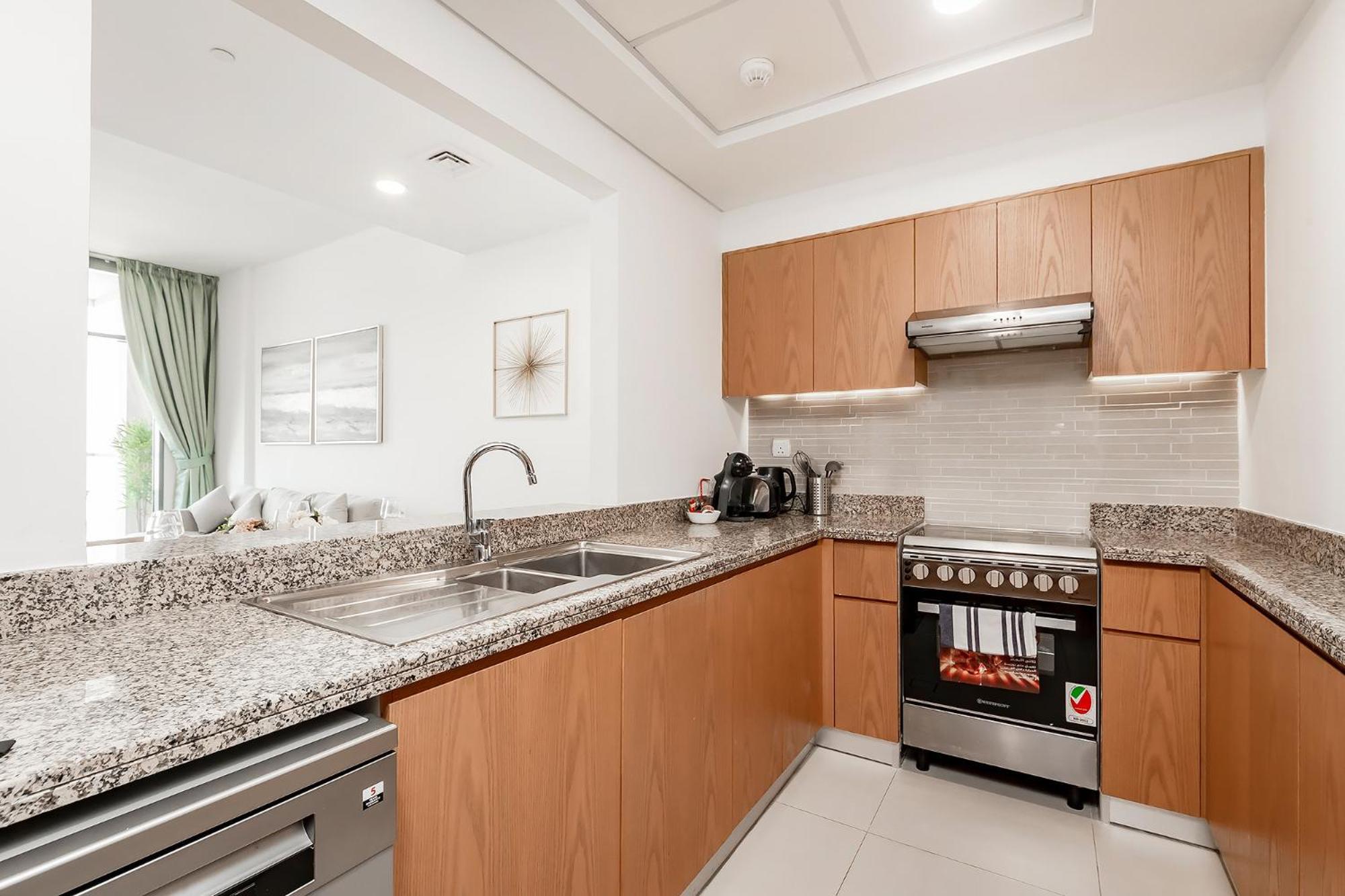 Apartment Dreams Wake Up To The Burj Khalifa *