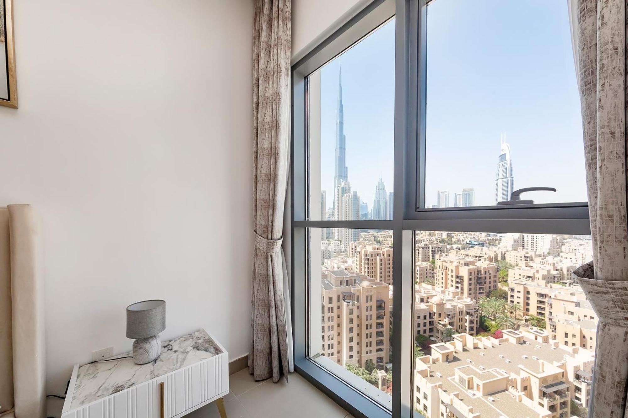 Dreams Wake Up To The Burj Khalifa