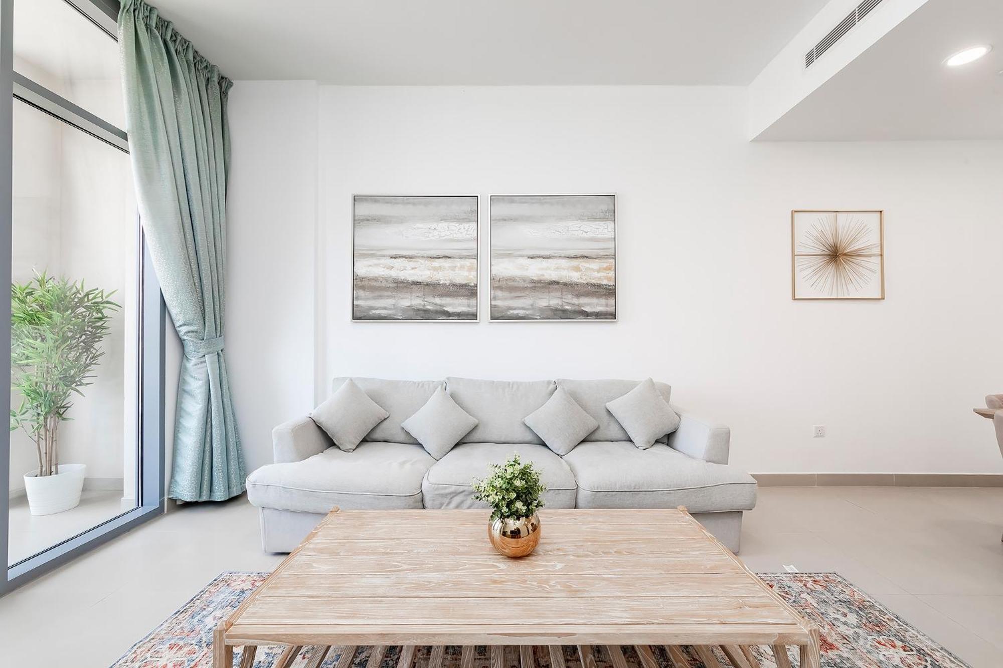 Apartment Dreams Wake Up To The Burj Khalifa *